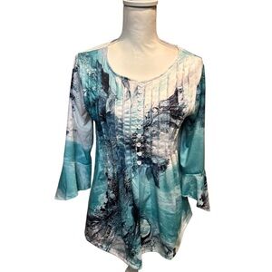 Women's Teal and White Blouse size medium‎ pleated 3/4 sleeve
